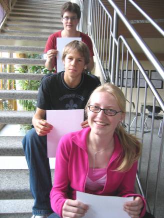 Klasse 8a/b, von oben nach unten: Daniea Rehm (1. Preis), Johannes Rapp (2. Preis), Melissa Schneider (3. Preis)