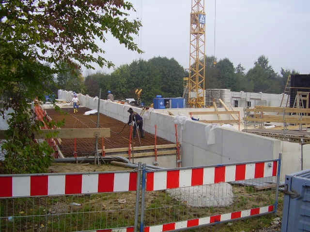 Vorbereitungen fr die Betonarbeiten ber den Magazinen der Sporthalle